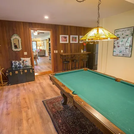 Hale Mauna Loa Upper Level With Shared Hot Tub